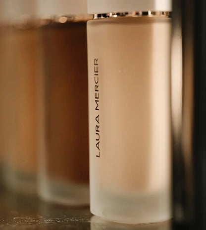 Real Flawless Weightless Perfecting Waterproof Foundation