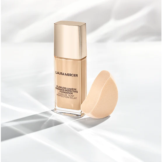 Flawless Lumière Foundation 